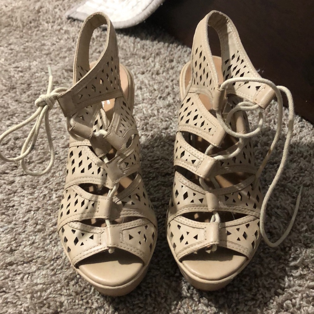 Nude wedges!